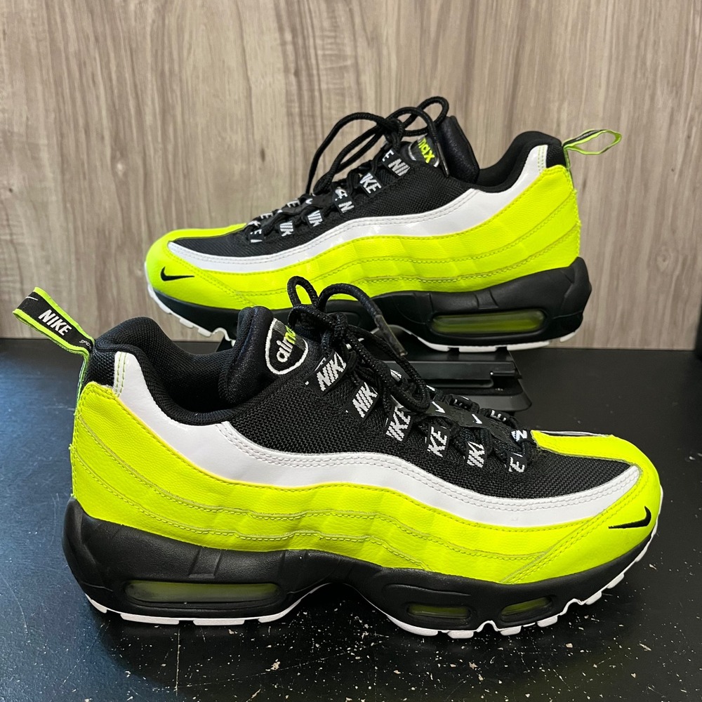 Nike Air Max 95 Premium Volt Glow Size 8M Style 538416-701